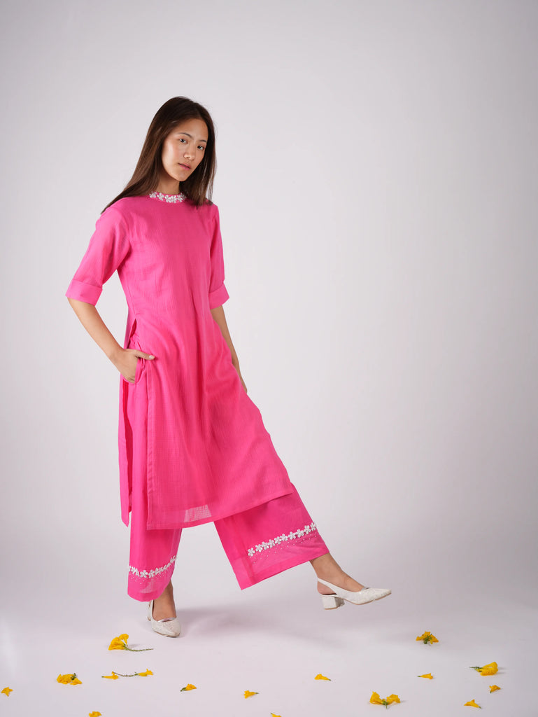 Embroidered Punch Pink kurta-pant with Scrunchies