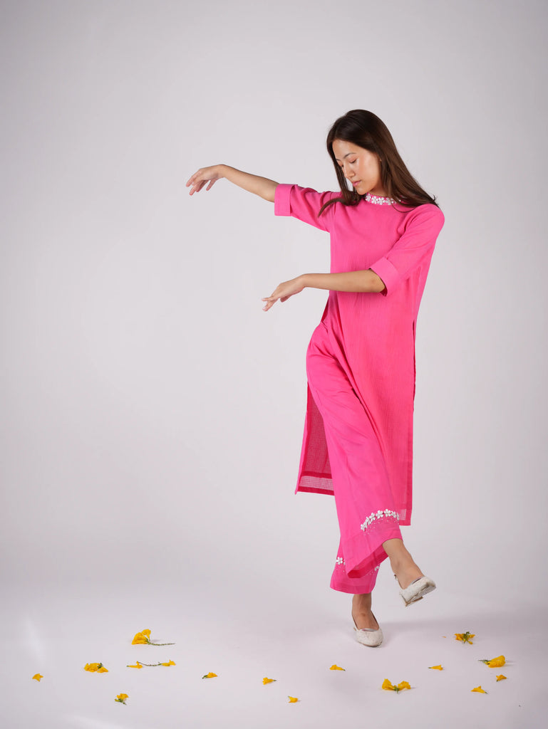 Embroidered Punch Pink kurta-pant with Scrunchies
