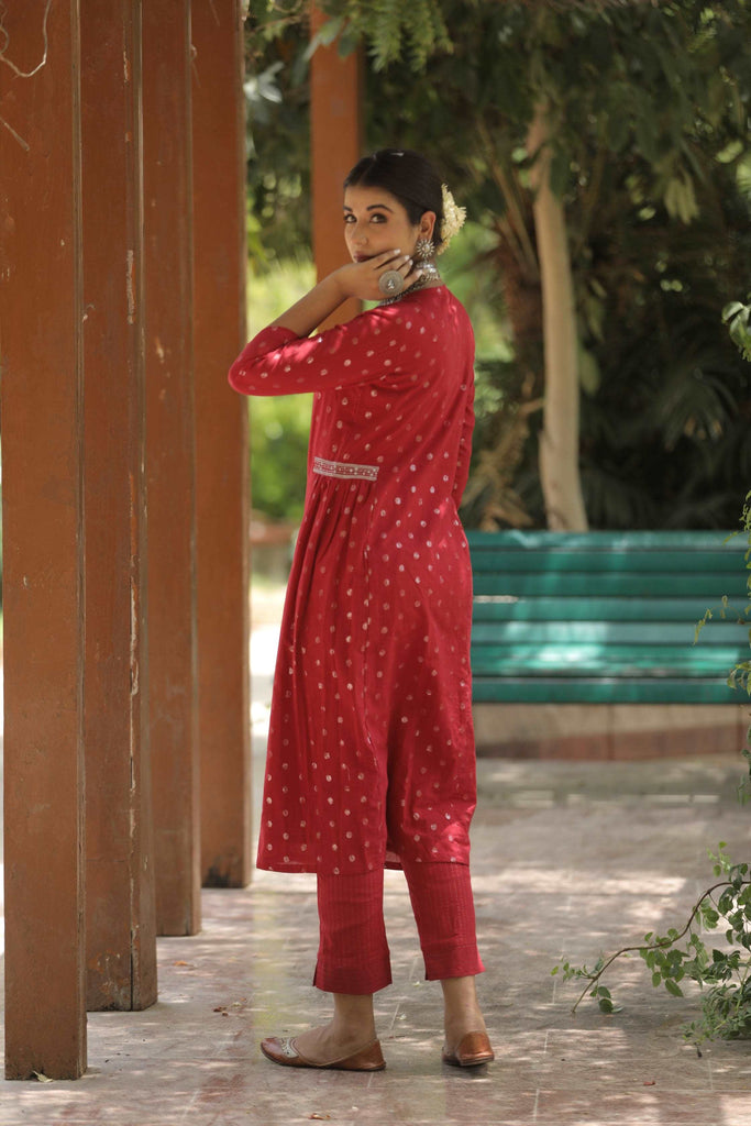 red kurta pant