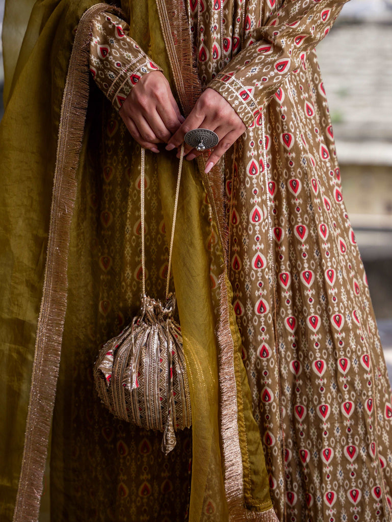 Maslin Silk Anarkali dupatta with potli bag